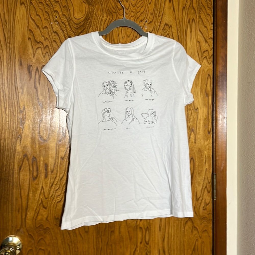 Cotton artist’s tee